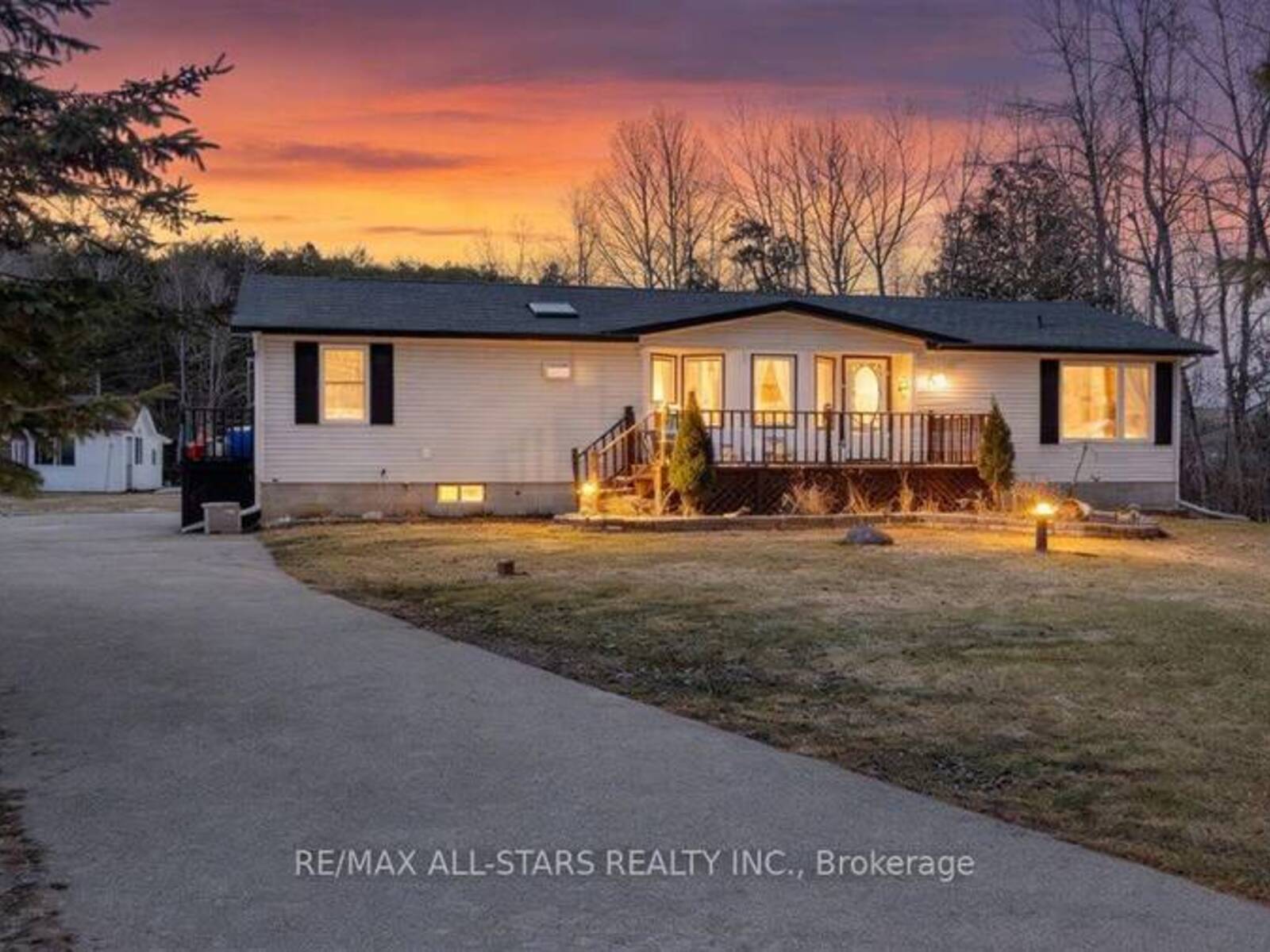26576 PARK ROAD, Georgina, Ontario L0E 1R0