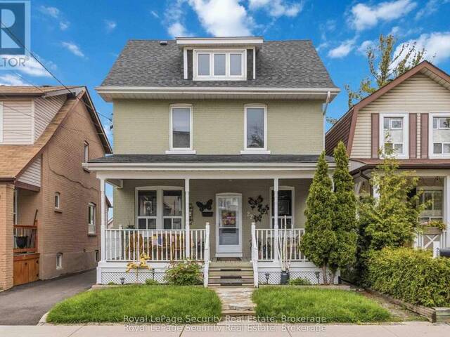 27 HOLLEY AVENUE Toronto Ontario, M9N 2C4 - 4 Bedrooms Home For Sale