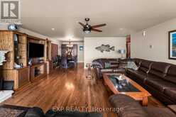 582 DUCLOS POINT ROAD | Georgina Ontario | Slide Image Eight