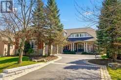 35 LINKS LANE | Brampton Ontario | Slide Image Two