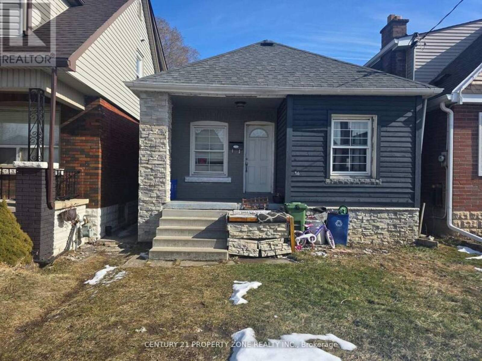 116 BARONS AVENUE N, Hamilton, Ontario L8H 5A7