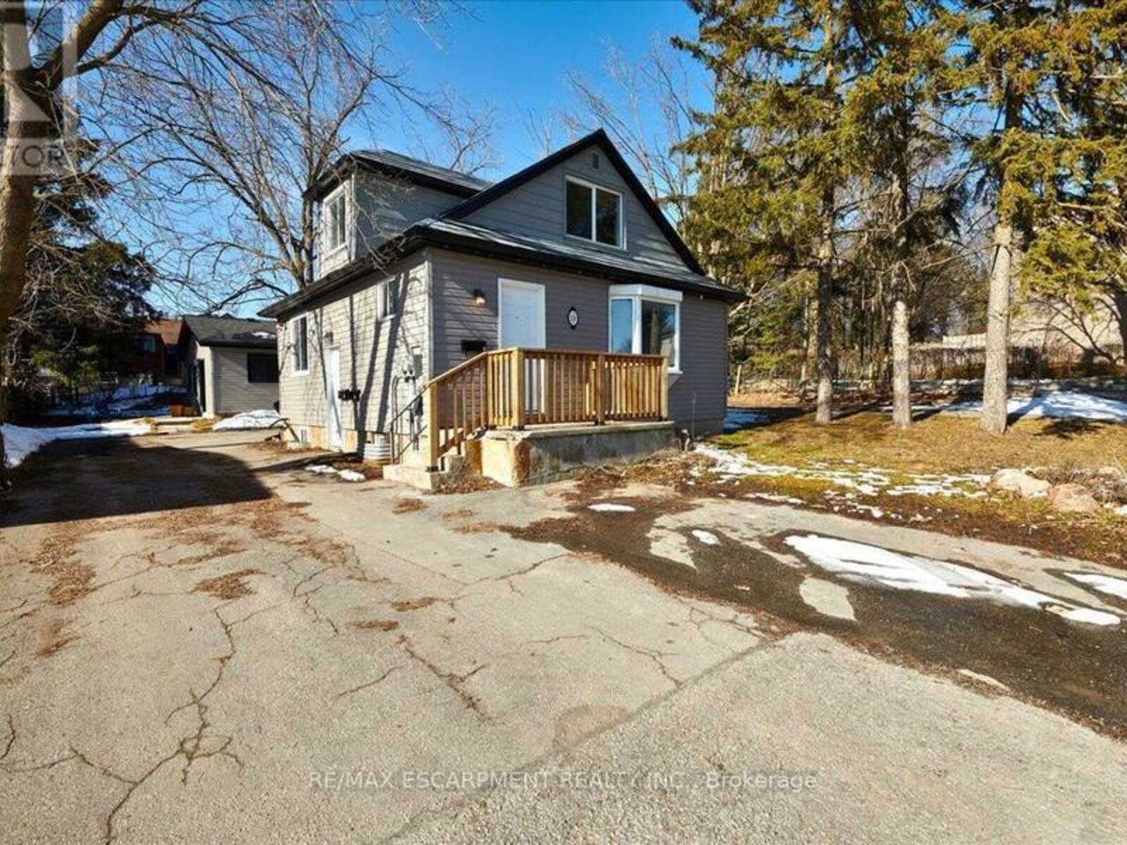 #1, #2, #3 - 210 OWEN STREET, Barrie, Ontario L4M 3J2