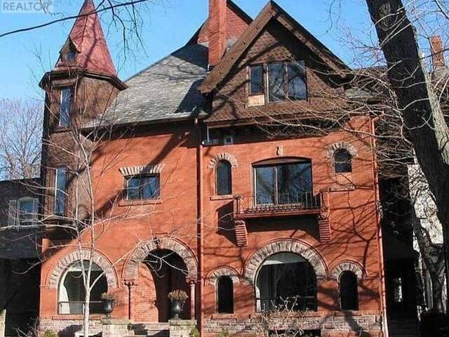 173-175 MADISON AVENUE Toronto Ontario, M5R 2S6 - Multi-family Home For Sale