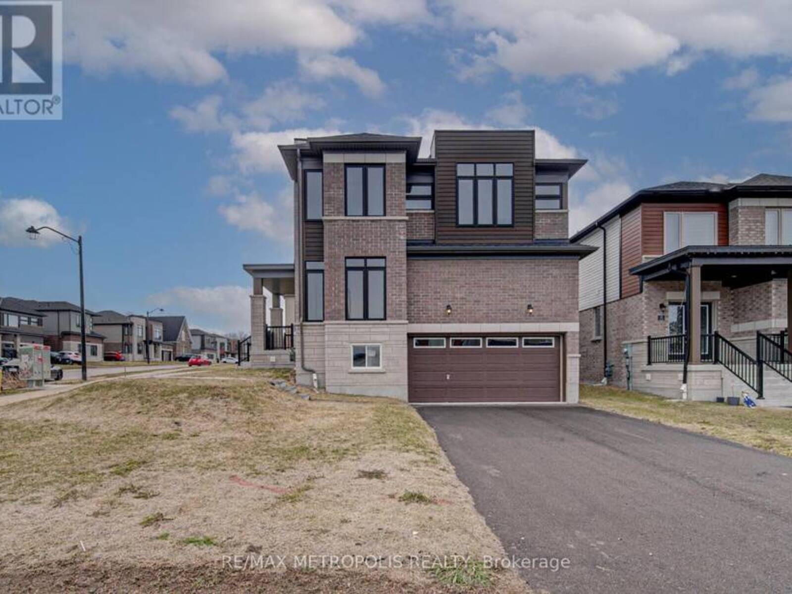 25 HEMING STREET, Paris, Ontario N3L 0M6