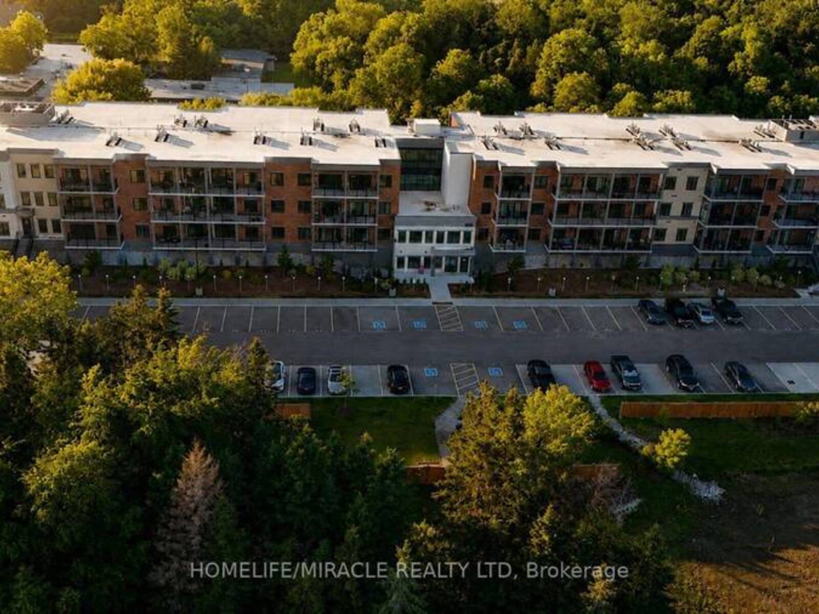 322 - 121 MARY STREET, Creemore, Ontario L0M 1G0