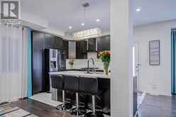 74 TANGO CRESCENT | Newmarket Ontario | Slide Image Thirteen