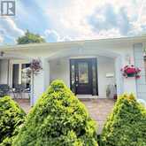 117 ROMFIELD CIRCUIT | Markham Ontario | Slide Image Three