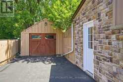 11 KINGSWAY BOULEVARD | Grimsby Ontario | Slide Image Eight