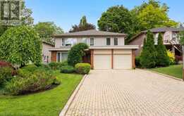 8 GRANADA COURT | Markham Ontario | Slide Image One