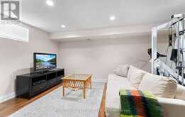 8 GRANADA COURT | Markham Ontario | Slide Image Forty-two
