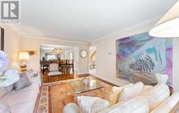8 GRANADA COURT | Markham Ontario | Slide Image Eight