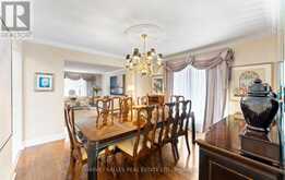 8 GRANADA COURT | Markham Ontario | Slide Image Nine