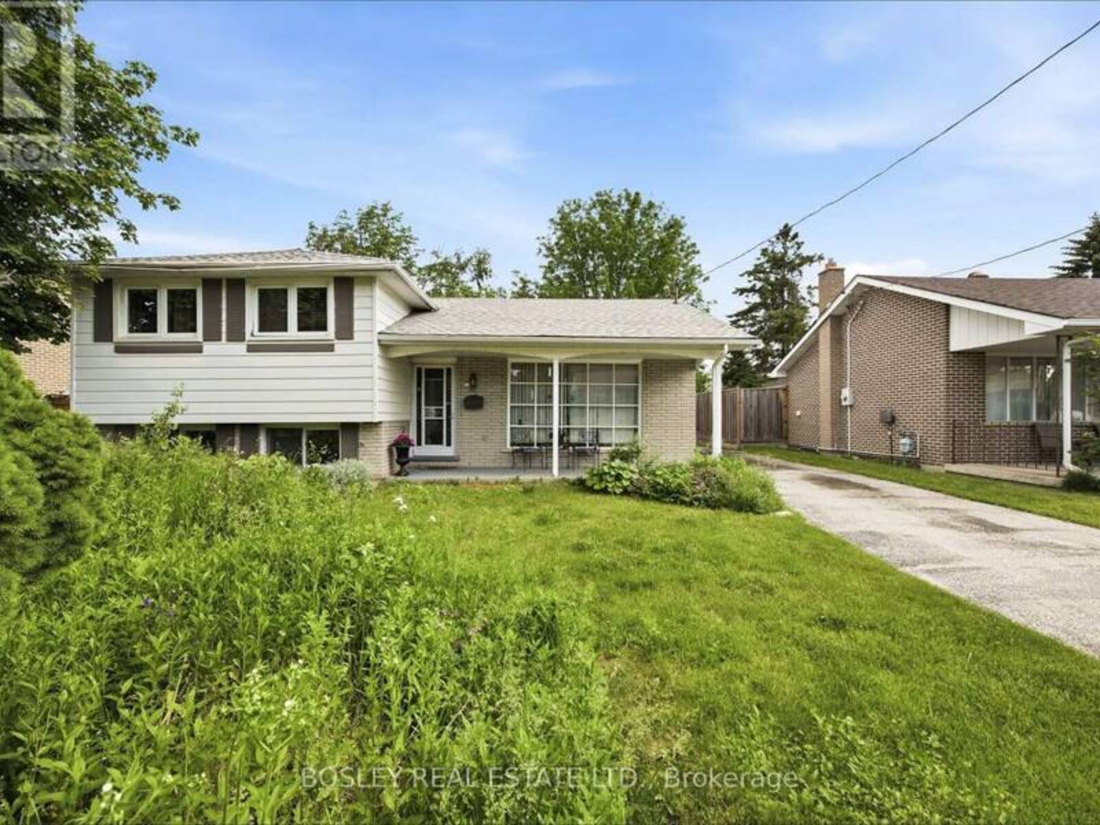 16 STEEL STREET, Barrie, Ontario L4M 2E5
