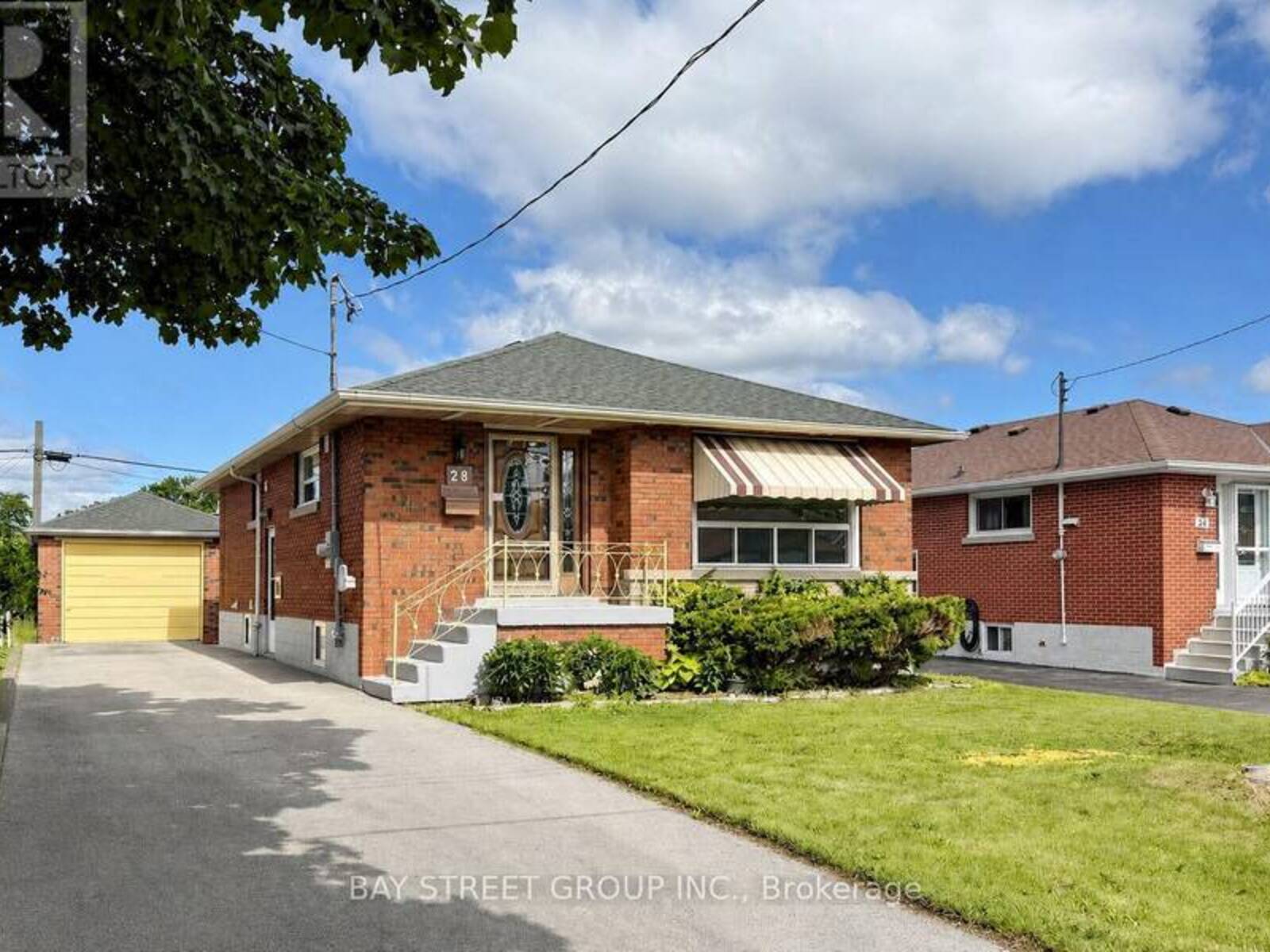 28 WARREN AVENUE, Hamilton, Ontario L9A 3C6