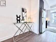 39 CREDIT LANE | Richmond Hill Ontario | Slide Image Five