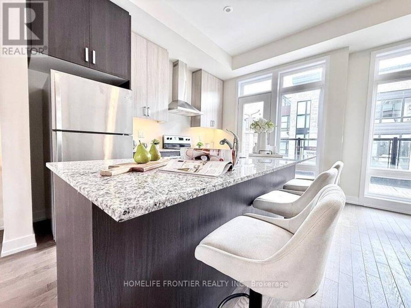 39 CREDIT LANE, Richmond Hill, Ontario L4E 1G9