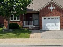 19 LELAND LANE E Whitchurch-Stouffville Ontario, L4A 0M3