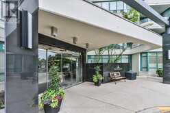 410 - 7250 YONGE STREET | Vaughan Ontario | Slide Image Two
