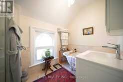 11 CHESTNUT AVENUE | Brantford Ontario | Slide Image Thirty-three