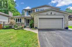 67 BARTLETT CRESCENT | London Ontario | Slide Image Three