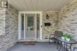 67 BARTLETT CRESCENT | London Ontario | Slide Image Five