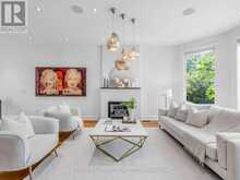 25 GRANGE AVENUE | Toronto Ontario | Slide Image Eight