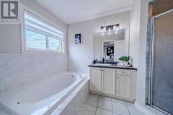 30 CASTLE GREEN DRIVE | Whitby Ontario | Slide Image Thirty-two