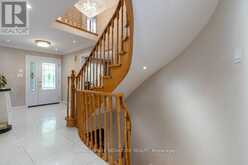 119 CHANCELLOR DRIVE | Vaughan Ontario | Slide Image Eight