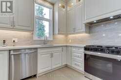 28 POPLAR DRIVE | Richmond Hill Ontario | Slide Image Eleven