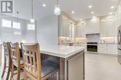 28 POPLAR DRIVE | Richmond Hill Ontario | Slide Image Thirteen