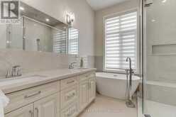 28 POPLAR DRIVE | Richmond Hill Ontario | Slide Image Fifteen