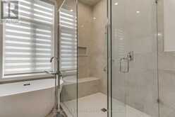 28 POPLAR DRIVE | Richmond Hill Ontario | Slide Image Sixteen