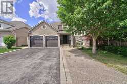 28 POPLAR DRIVE | Richmond Hill Ontario | Slide Image One