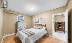 28 POPLAR DRIVE | Richmond Hill Ontario | Slide Image Twenty-four