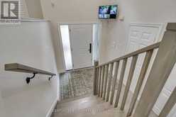28 POPLAR DRIVE | Richmond Hill Ontario | Slide Image Five