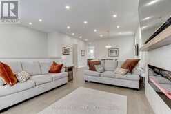 28 POPLAR DRIVE | Richmond Hill Ontario | Slide Image Seven