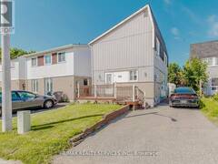 13 GREENBUSH COURT Brampton Ontario, L6S 2K2