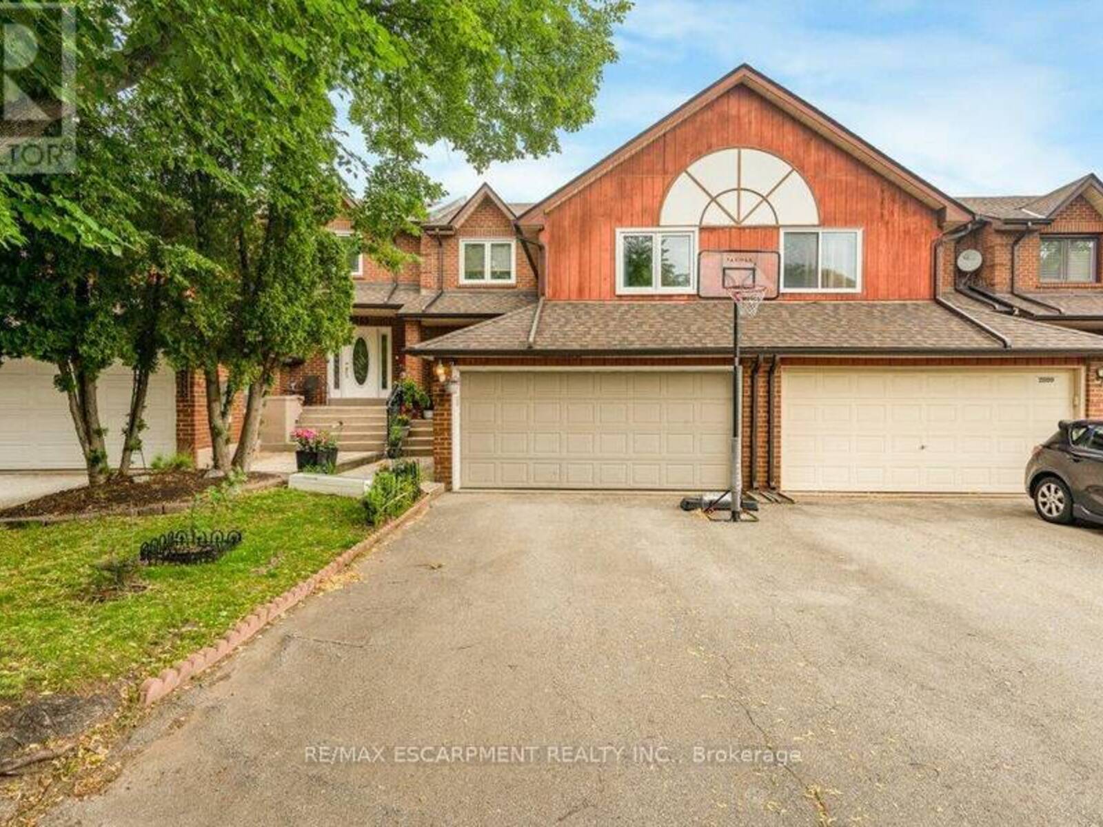 2597 ADDINGHAM CRESCENT, Oakville, Ontario L6J 7K6