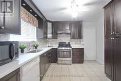185 EARNSCLIFFE CIRCLE | Brampton Ontario | Slide Image Fifteen