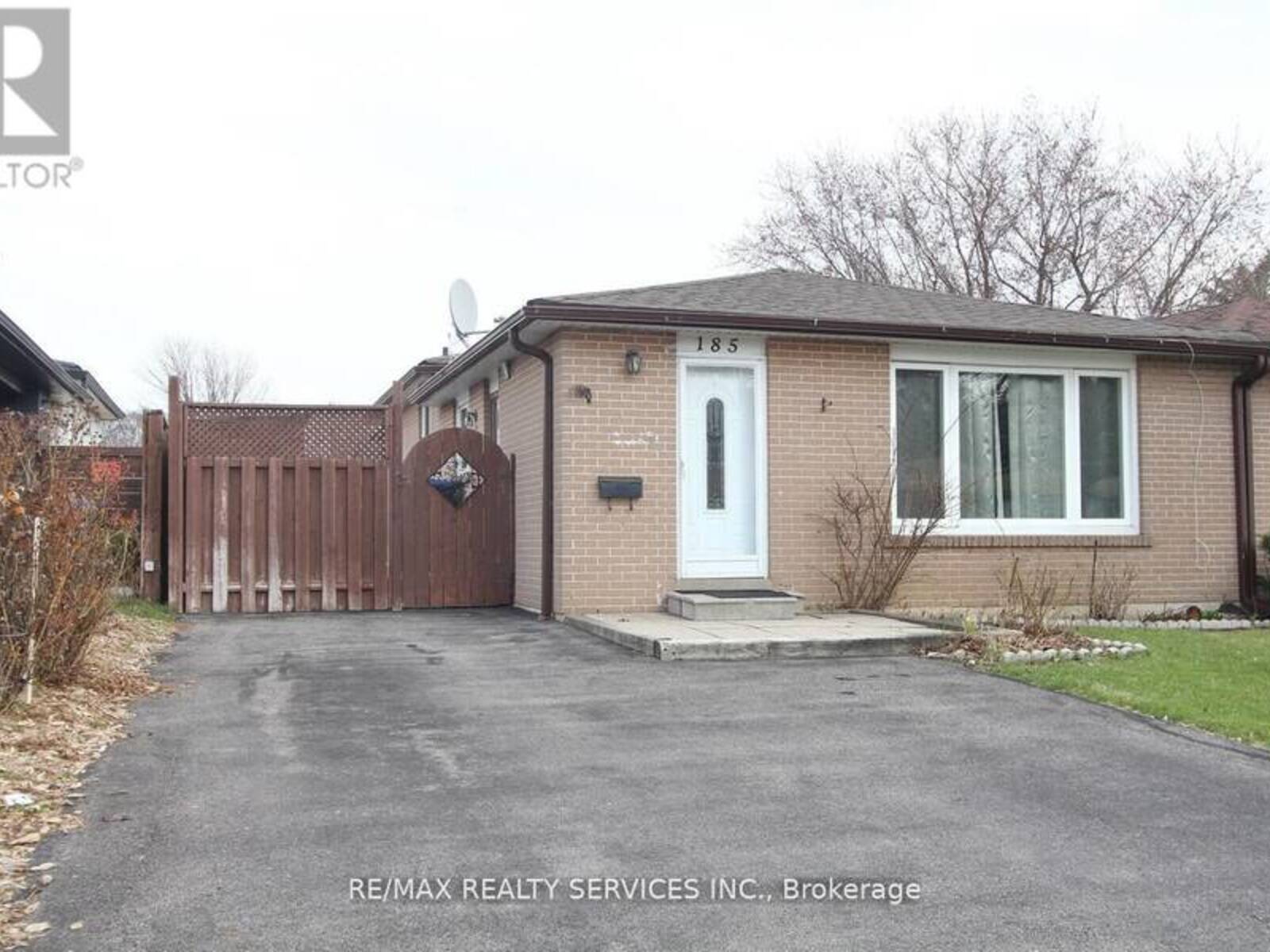 185 EARNSCLIFFE CIRCLE, Brampton, Ontario L6T 2B6