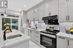9 BALLYMORE DRIVE | Aurora Ontario | Slide Image Seventeen