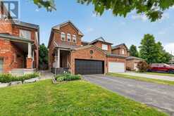 9 BALLYMORE DRIVE | Aurora Ontario | Slide Image Two
