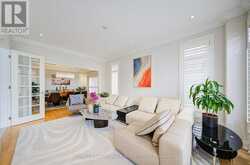 2323 AWENDA DRIVE | Oakville Ontario | Slide Image Eight