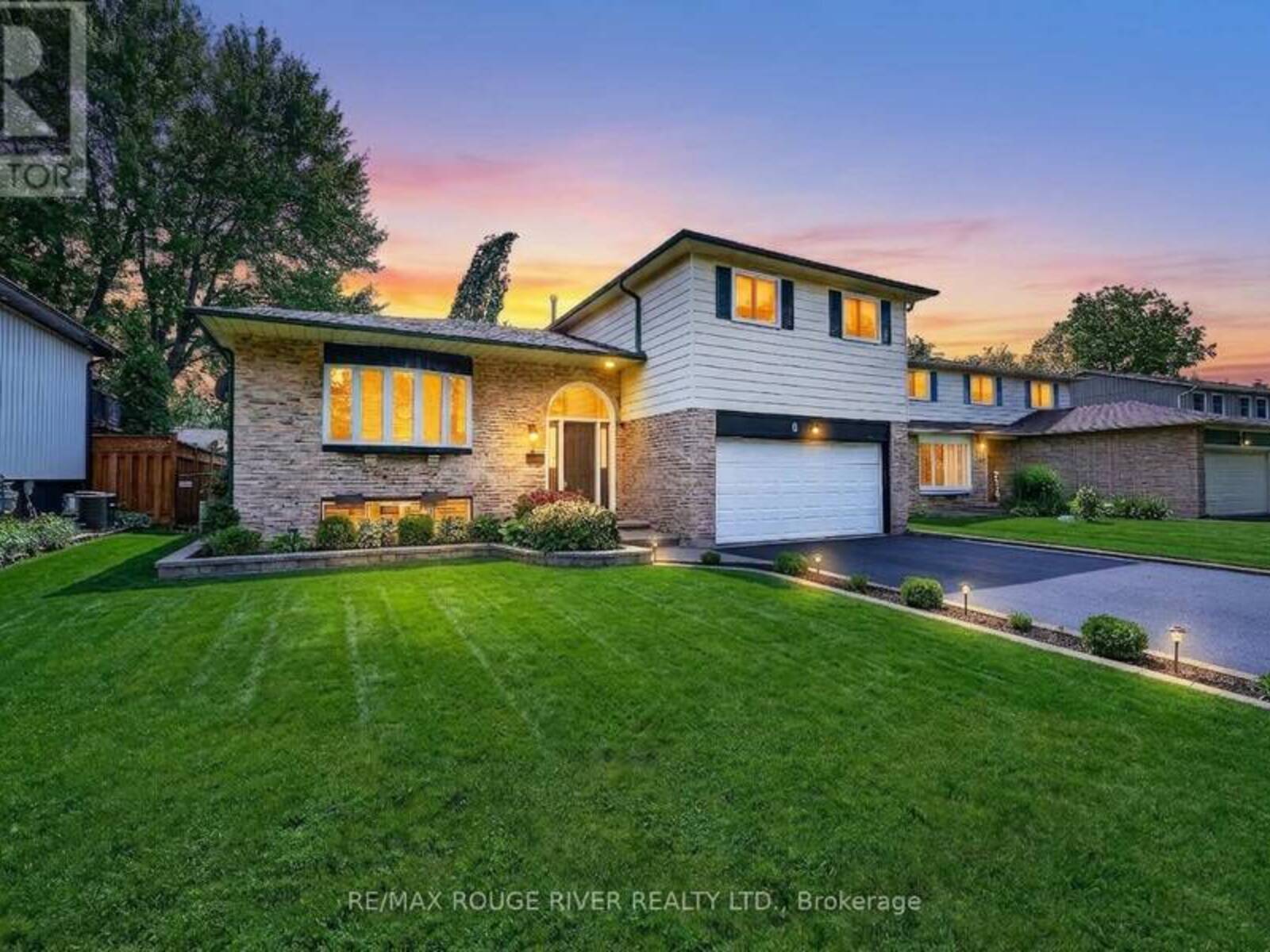 6 RIBBLESDALE DRIVE, Whitby, Ontario L1N 6K6