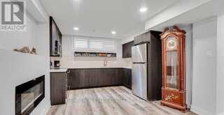 1011 PEARSON DRIVE | Oakville Ontario | Slide Image Thirty-three