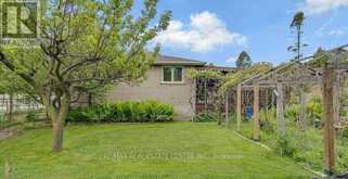 1011 PEARSON DRIVE | Oakville Ontario | Slide Image Forty-four
