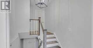 1011 PEARSON DRIVE | Oakville Ontario | Slide Image Seven