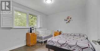 1011 PEARSON DRIVE | Oakville Ontario | Slide Image Nine