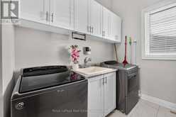 48 HARPIN WAY E | Fergus Ontario | Slide Image Twenty-three