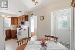 416 DELREX BOULEVARD | Halton Hills Ontario | Slide Image Ten